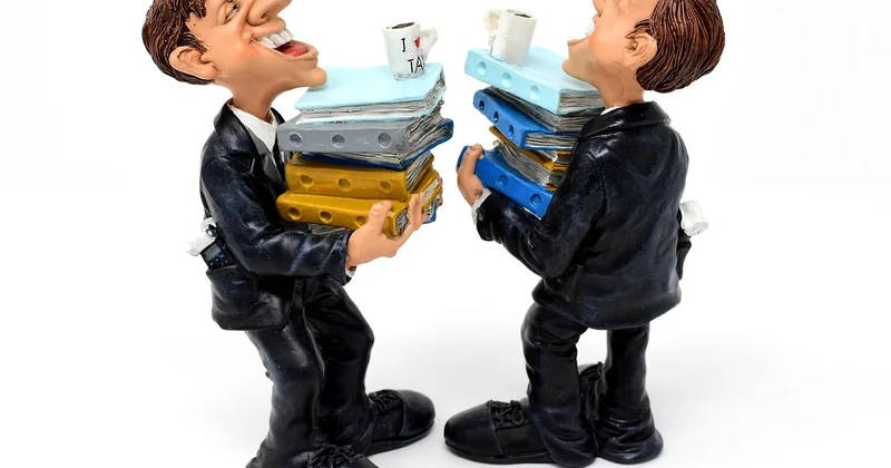 Le cas particulier : cumuler vente et prestation de services